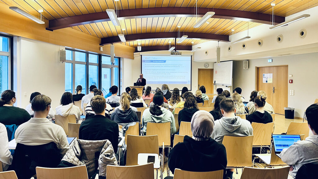 Start des Wintersemesters 2023/24 mit der Vorlesung "Gesundheitsversorgung in ländlichen Regionen".